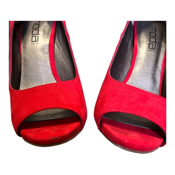 Moda Spana red faux suede peep toe heels - Picture 4 of 13
